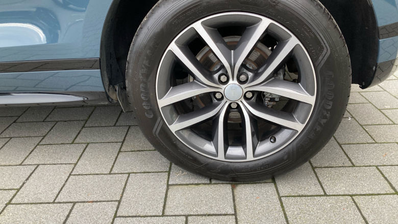 Land Rover Range Rover Evoque 2.0 D200 Dynamic SE 5dr Auto Diesel Hatchback